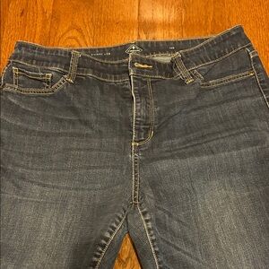 St. John's Bay Women's Medium Blue Skinny Jeans